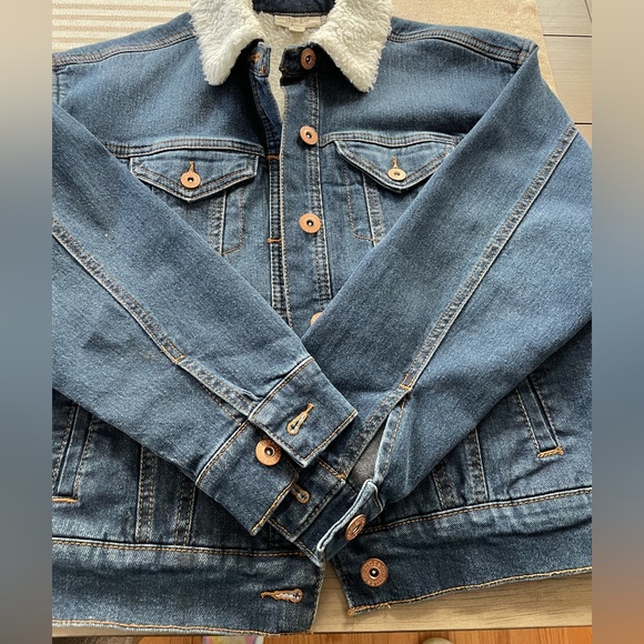 Sherpa Jean Jacket - Picture 2 of 6